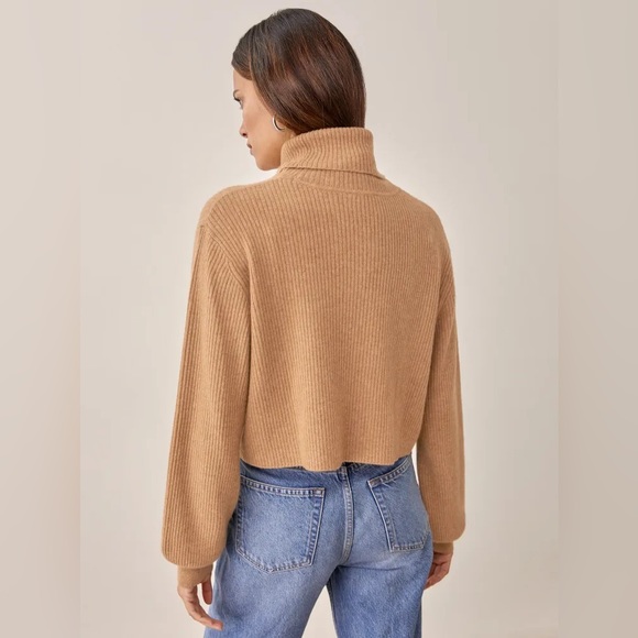 NWT Reformation Luisa Cropped Cashmere Turtleneck Sweater
Size XS
Color: Camel - Picture 7 of 8